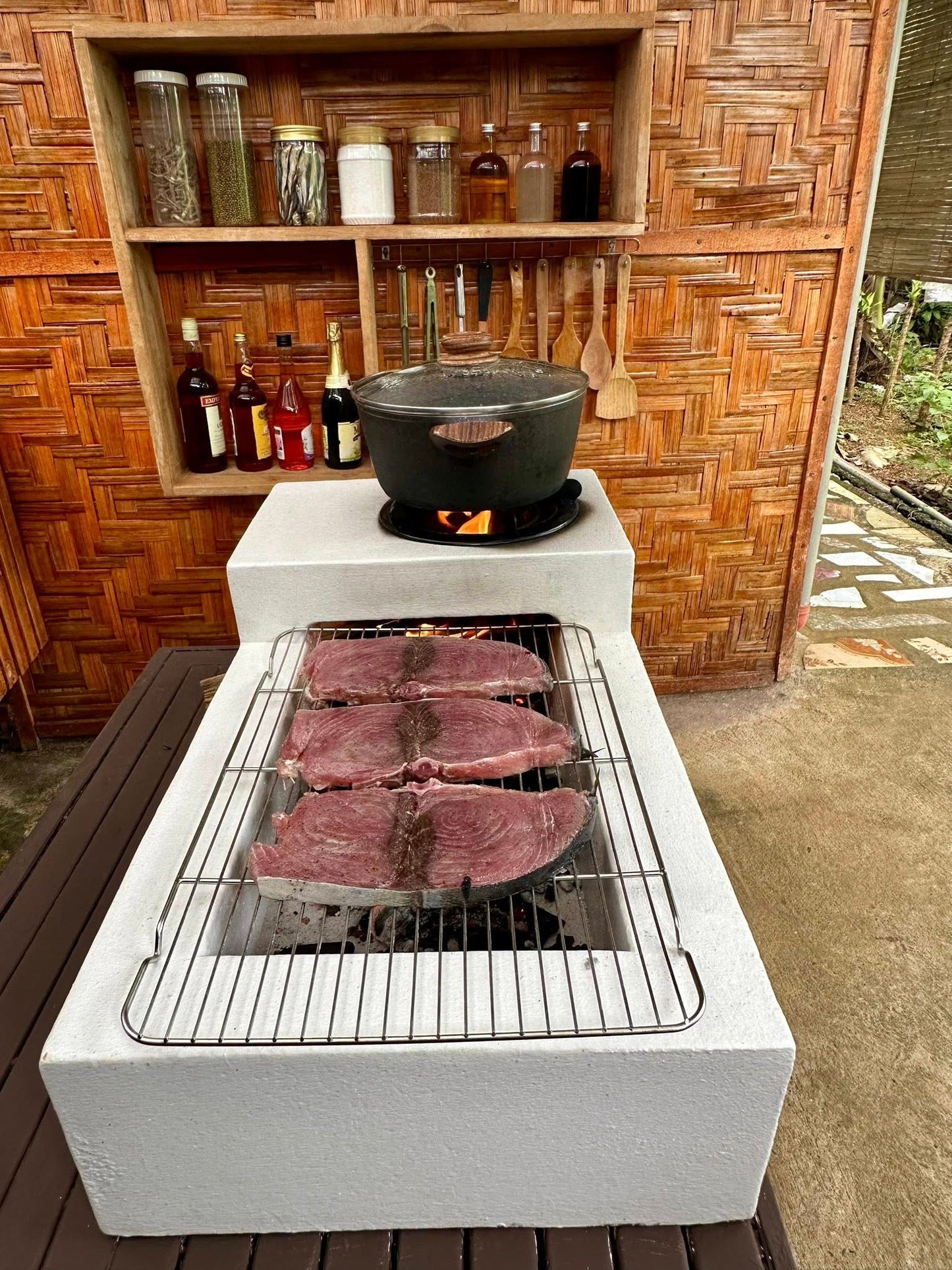 2-in-1 ceramic BBQ stove