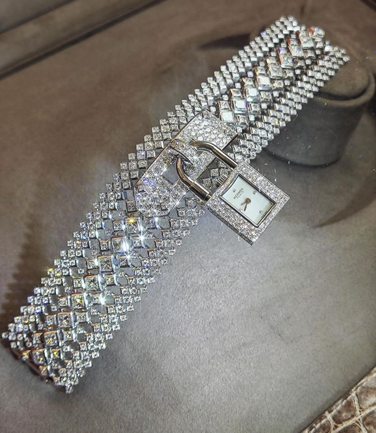 Kelly Joaillerie White Gold Watch