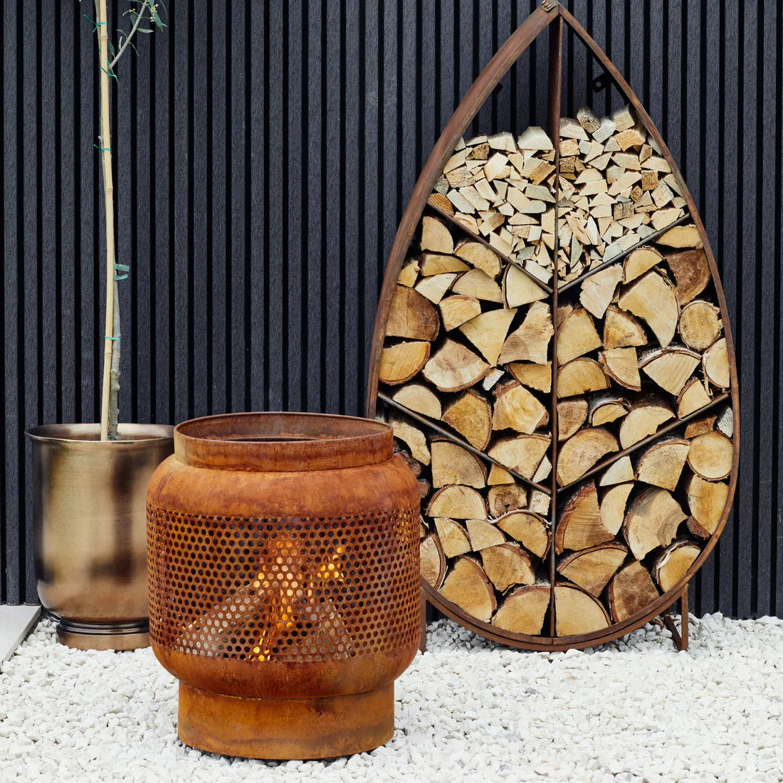 Ivyline, Tall Buttermere Basket Outdoor Fire Pit