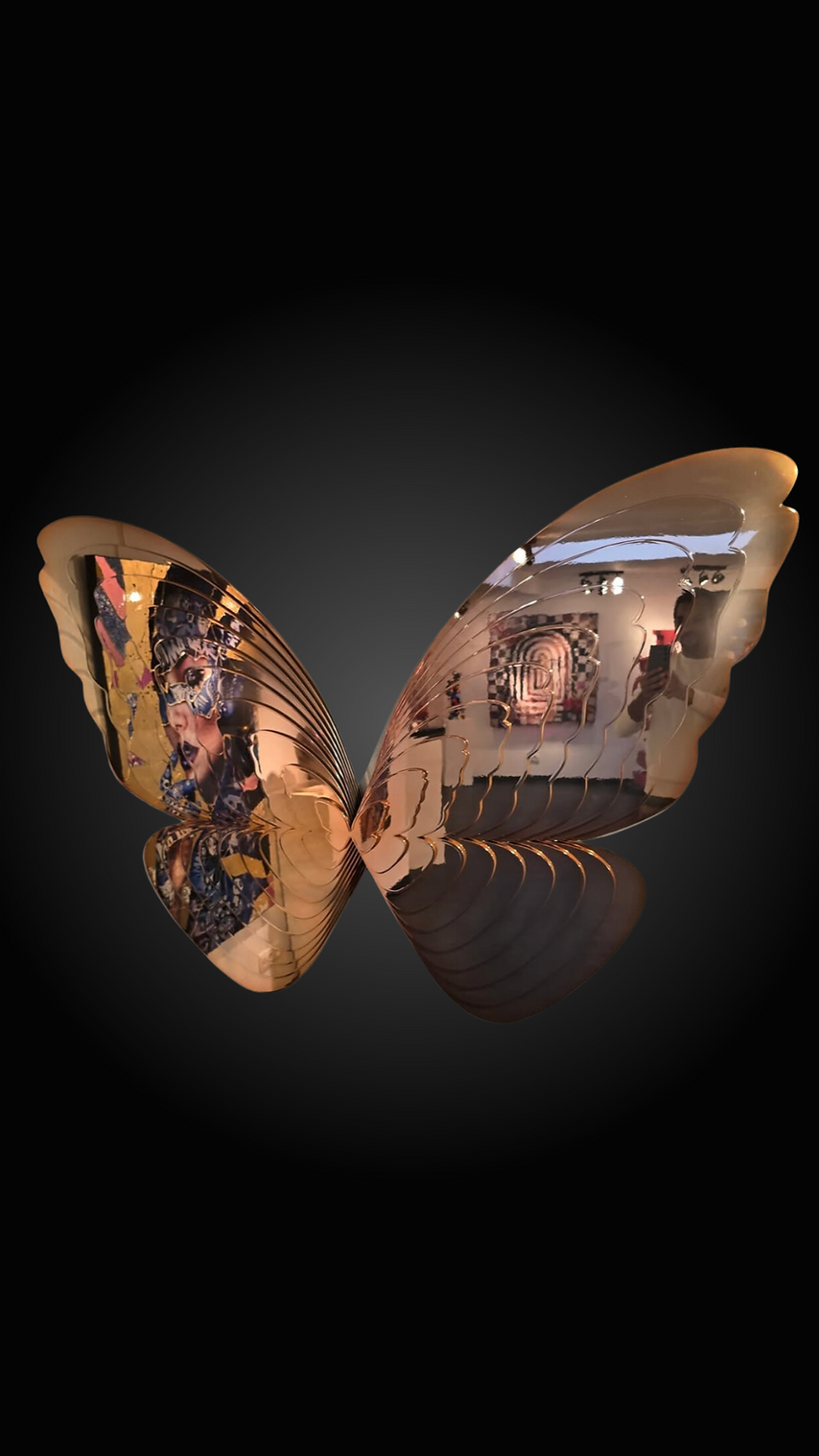 Butterfly mirror-effect