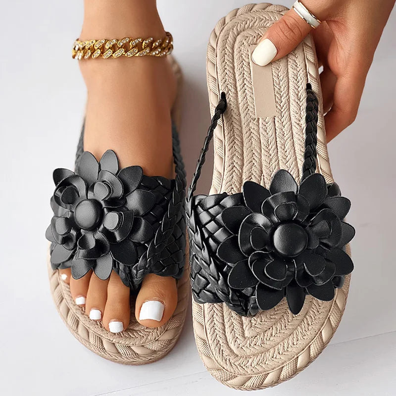 Womens Floral Woven Sandals With Large Flower