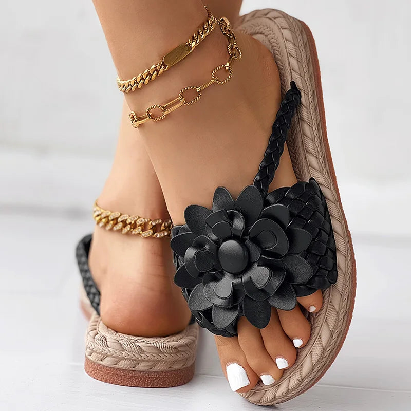 Womens Floral Woven Sandals With Large Flower