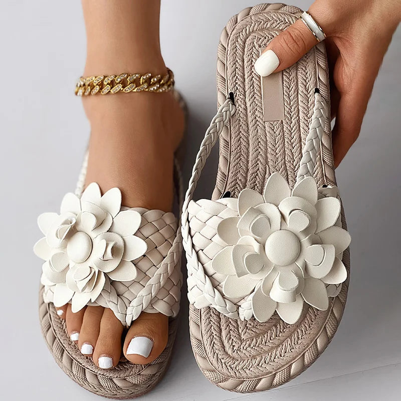 Womens Floral Woven Sandals With Large Flower